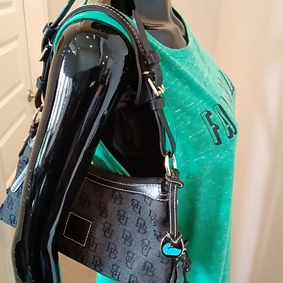 Dooney & Bourke Purse - Picture 10 of 12